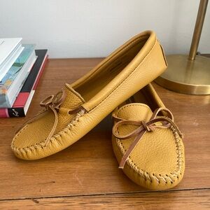 Minnetonka Slippers
